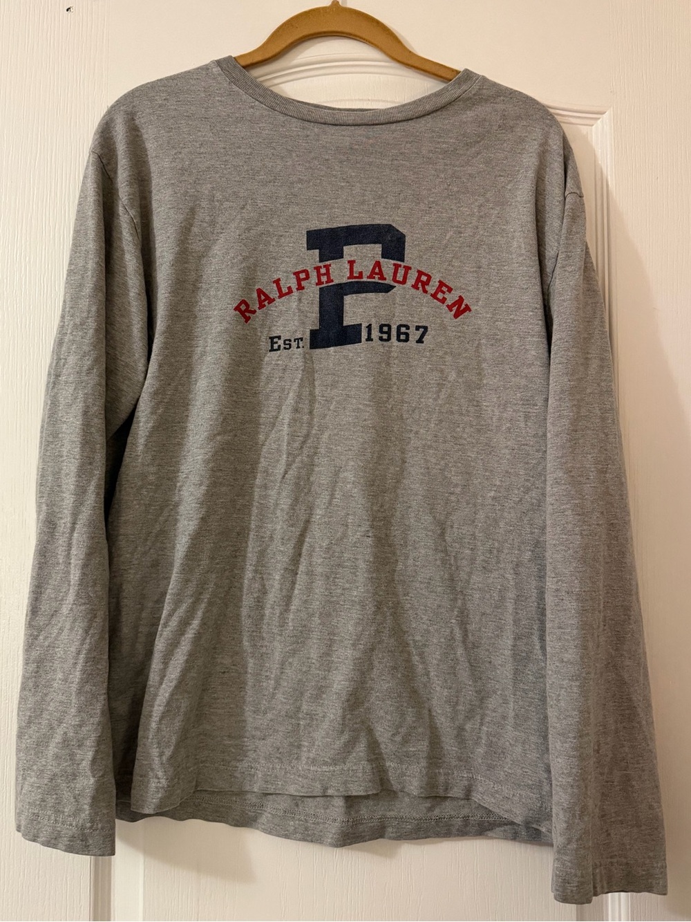 Polo by Ralph Lauren Gray Long-Sleeve Logo Tee with Red & Navy Print
